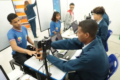 TRE nas Escolas promove emissão de mais de três mil títulos eleitorais de estudantes da rede estadual