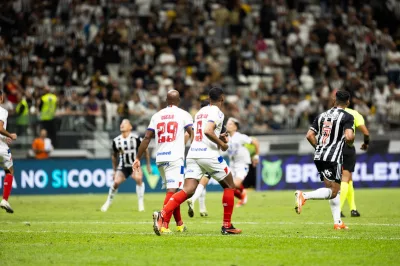 Com golaço de Ademir, Bahia empata com o Atlético-MG pela 7ª rodada do Brasileirão