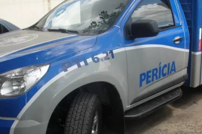 Homem é assassinado dentro de carro em Camaçari