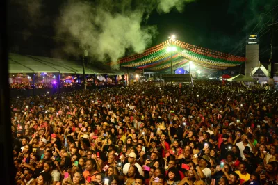 Público vai ao delírio na primeira noite do Circuito Oficial do São João de Alagoinhas