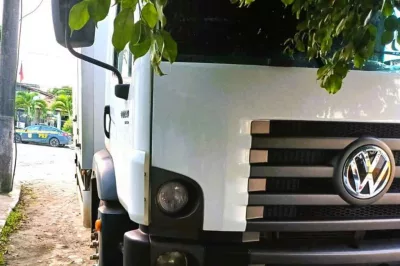 Após abordagem na BR 101, PRFs descobrem que caminhão frigorífico possuía ocorrência de roubo
