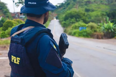 PRF recupera caminhão momentos após roubo em Ruy Barbosa