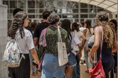 Quem se inscreveu no Enem 2024 tem até quarta-feira para pagar taxa