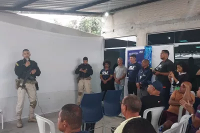 Em Alagoinhas, PRF realiza palestra educativa para motoristas profissionais