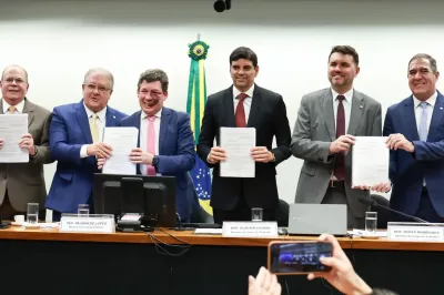 Reforma tributária: grupo inclui carros elétricos no imposto seletivo