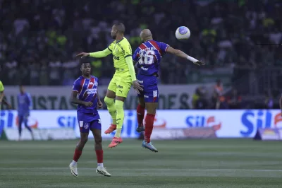 Com show de Estêvão, Bahia acaba derrotado pelo Palmeiras fora de casa