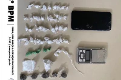 Policiais do 4º BPM prendem suspeito de tráfico de drogas em Alagoinhas