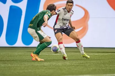 Vitória bate Palmeiras, quebra invencibilidade do Verdão e deixa Z-4