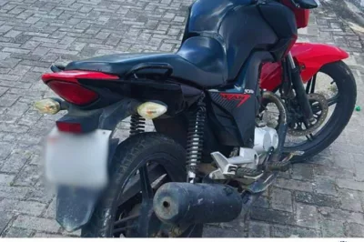 Alagoinhas: Motocicleta com restrição de roubo é recuperada pela PM no Jardim Pedro Braga