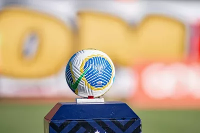 Vitória e Flamengo empatam no Maracanã na última rodada do Brasileirão