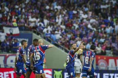 Bahia vence o Criciúma e segue na cola do G-4 com o sonho da Libertadores vivo