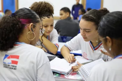 Abandono escolar diminui na Bahia, diz Ideb