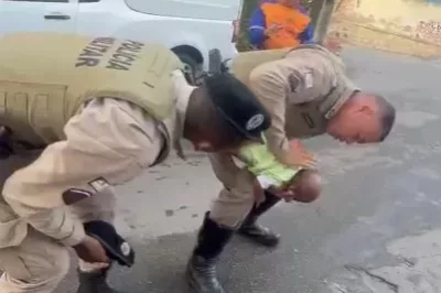 PM salva a vida de bebê engasgado em Pituaçu