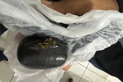 Mulher é presa em Serrinha ao tentar entrar em presídio com droga nas partes íntimas