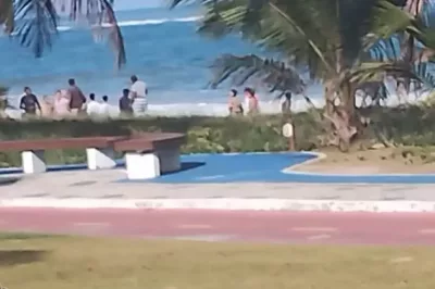 Dois homens morrem afogados na praia de Guarajuba, Camaçari