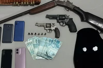 Dois homens são presos com armas e dinheiro após confronto com a polícia em Pilão Arcado