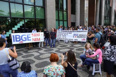 Funcionários do IBGE fazem paralisação de 24 horas