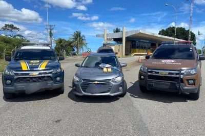 Com cocaína dentro de porta-malas, PRF e PMBA prendem motorista na BR-101