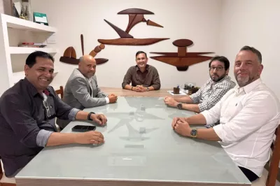 Gustavo Carmo anuncia gestores para SAAE e SMT em café da manhã com secretariado