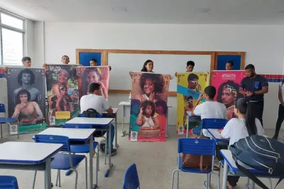 Professora de escola estadual que acertou tema da redação do Enem viraliza nas redes