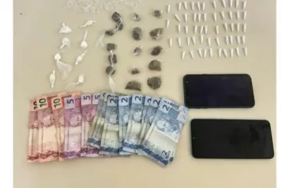 Suspeitos de tráfico são presos pela Polícia Militar no centro de Alagoinhas