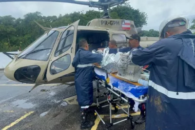 Helicóptero da Polícia Militar transporta criança de Saramandaia para hospital