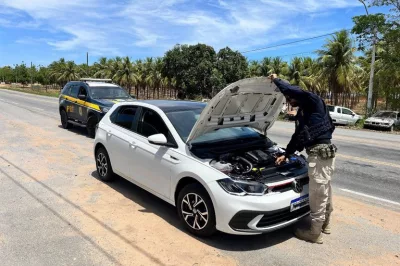 Veículo roubado é recuperado pela Polícia Rodoviária Federal na BR-110