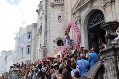 Fé e tradição: Festa de Nossa Senhora da Conceição da Praia reúne multidão em Salvador