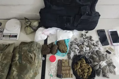 Polícia Militar apreende drogas e munições na Região Metropolitana de Salvador
