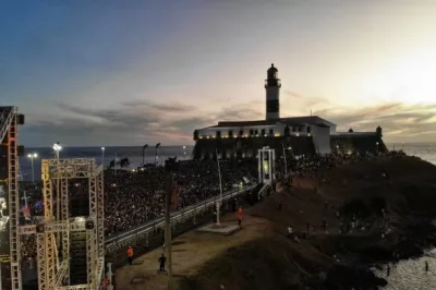 Bahia se consolida como destino de Réveillon para turistas e famosos