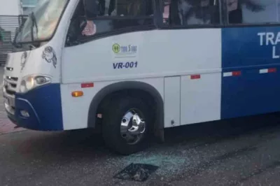 Motorista é morto a tiros dentro de topic em Lauro de Freitas