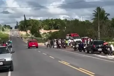 Músico morre em acidente na BA-504 após colisão com animal na pista