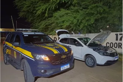 No norte da Bahia, PRF apreende dois veículos adulterados