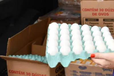 Preço dos ovos sobe até 40% no atacado e preocupa supermercados