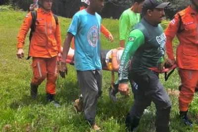 Turista inglesa é resgatada após se acidentar durante travessia na Chapada Diamantina