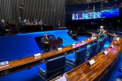 Senado aprova PL e acusados de violência doméstica usarão tornozeleira eletrônica