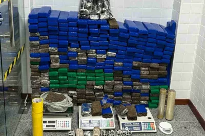 Polícia apreende vasta quantidade de drogas e explosivos em Feira de Santana