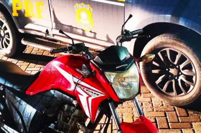Após acidente, moto roubada em 2018 é recuperada pela PRF em Conceição do Jacuípe