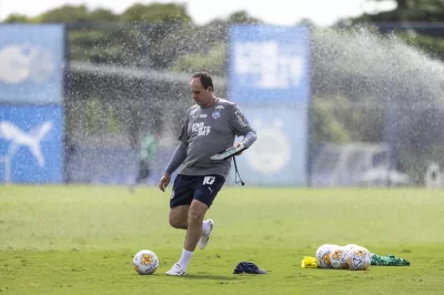 Bahia renova com Rogério Ceni até 2027