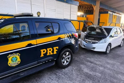 Homem é preso pela PRF trafegando com carro roubado comprado pelo valor de R$ 28 mil