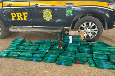PRF apreende 132 quilos de drogas e fuzil durante fiscalização na BR-116, em Feira de Santana