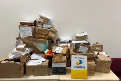 Mais de 50 encomendas com drogas são apreendidas em centro dos Correios em Simões Filho
