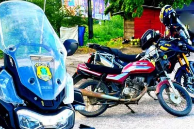 Moto furtada há mais de 25 anos é recuperada pela PRF na BR-101