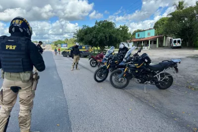 PRF na Bahia reforça fiscalização com motopoliciamento durante os festejos juninos