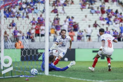 Bahia arranca empate em 1 a 1 com Fortaleza no Castelão