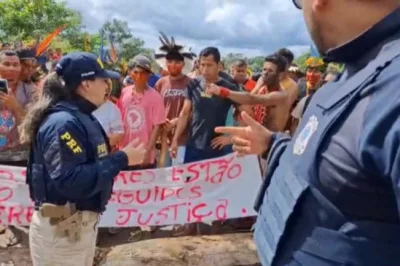 Manifestação Indígena Interdita BR-101 em Itamaraju