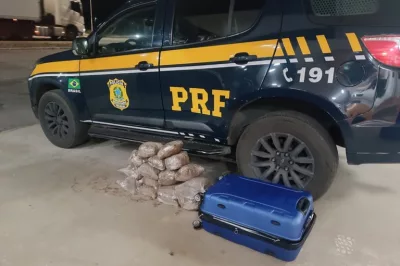 PRF apreende quase 110 kg de maconha em Vitória da Conquista