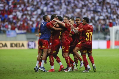 Bahia bate Santos por 2 a 0 e se mantém no G-4 do Brasileirão