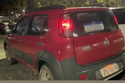 Veículo roubado é recuperado pela PM em Alagoinhas