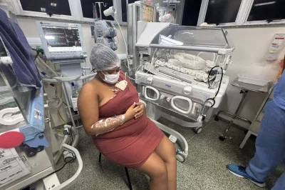 Jovem de 23 anos tem gestação rara e dá à luz a quadrigêmeos em maternidade de Salvador